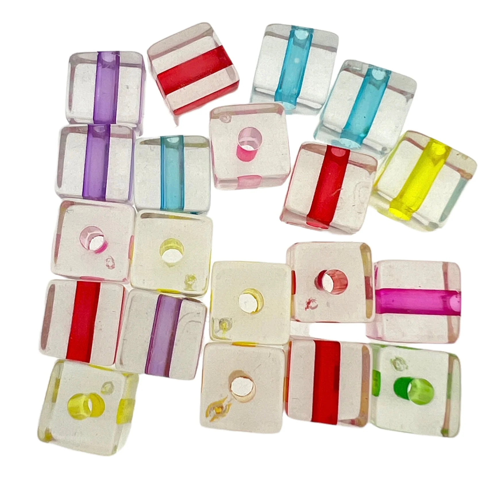 Acryl vierkant gekleurde mix 7mm- 20 stuks